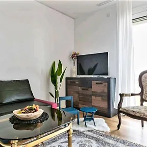 Apartment Schickes Mit Flussblick Am Medienhafen, Düsseldorf
